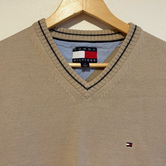 Tommy Hilfiger Men’s Cotton Sweater Vest - Size M - Picture 2 of 4